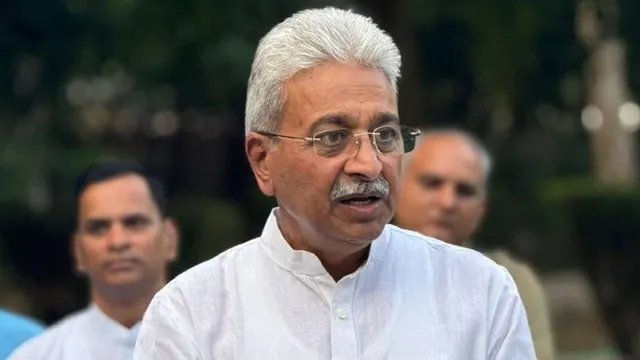 हरियाणा कांग्रेस का एक्शन, पराग शर्मा और गजना लांबा को कारण बताओ नोटिस