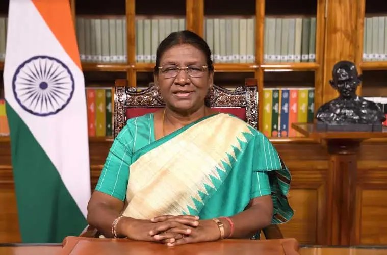 दुर्गा पूजा पर राष्ट्रपति मुर्मू की देशवासियों को शुभकामनाएं, नारी शक्ति के सम्मान पर जोर