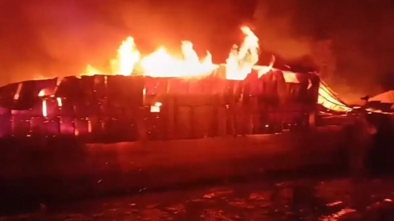 भोपाल ISBT में लगी भीषण आग, 7 बसें चपेट में आईं; परिसर में मचा हड़कंप
