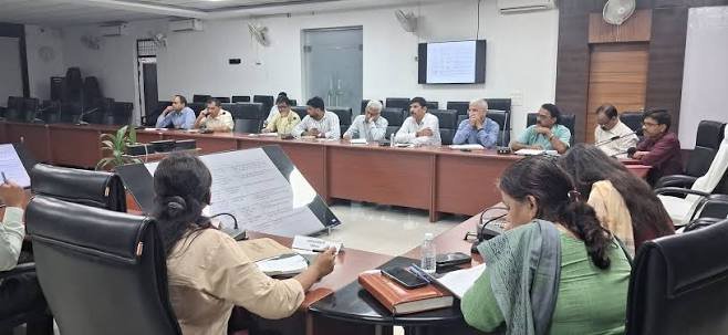 गोरखपुर-फैजाबाद शिक्षक निर्वाचन क्षेत्र के पर्यवेक्षक बदले, प्रकाश बिंदु को मिली जिम्मेदारी