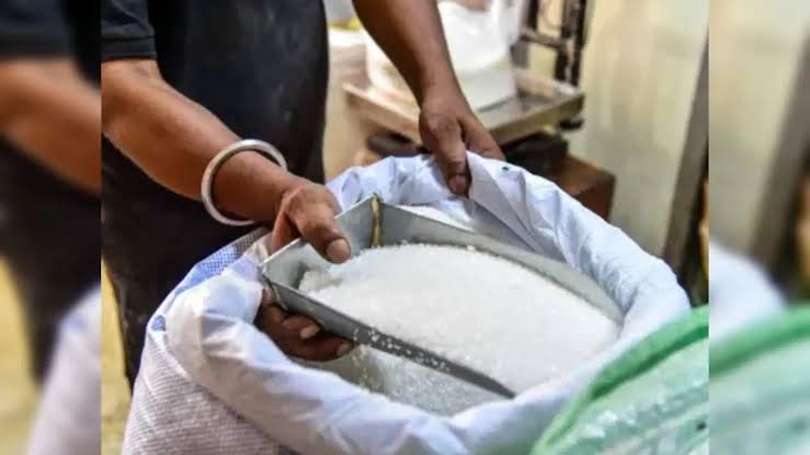 आगरा: त्योहार से पहले चीनी का संकट, थोक बाजार में सात दिन से सप्लाई बंद