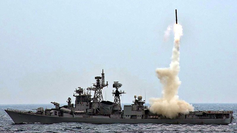 युद्धपोतों पर बढ़ेगी ब्रह्मोस की ताकत, 661.50 करोड़ रुपये में होगी सिस्टम की खरीद