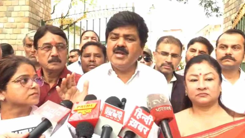 अंकिता भंडारी हत्याकांड पर कांग्रेस का प्रदर्शन, गांधी पार्क में किया मौन उपवास