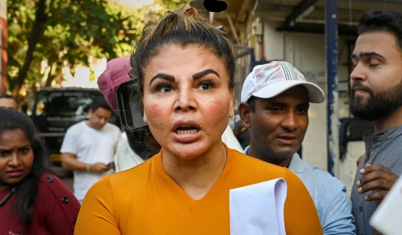 लक्ष्मण अहिरवार आत्महत्या मामले में राखी सावंत के खिलाफ गैर जमानती वारंट जारी