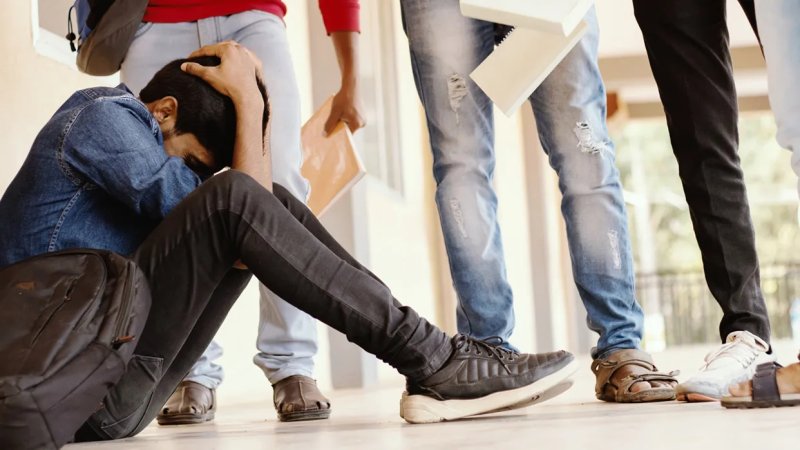 बिजनौर मेडिकल कॉलेज में फिर रैगिंग का आरोप, जूनियर छात्र का मुंडवाया सिर