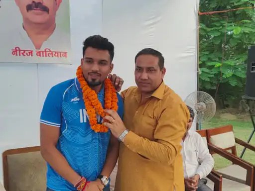 एशियन गेम्स में गोल्ड जीतकर लौटे अर्जुन देशवाल का मुजफ्फरनगर में भव्य अभिनंदन