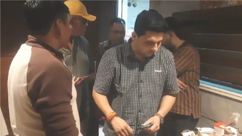 यमुनानगर में बिकानेर मिष्ठान भंडार पर छापा, छेना टोस्ट और खोया के सैंपल लिए