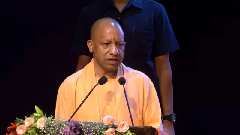 भदोही के कालीन की दुनिया में बढ़ी मांग, सीएम योगी बोले- हुनर को मिल रहा वैश्विक बाजार
